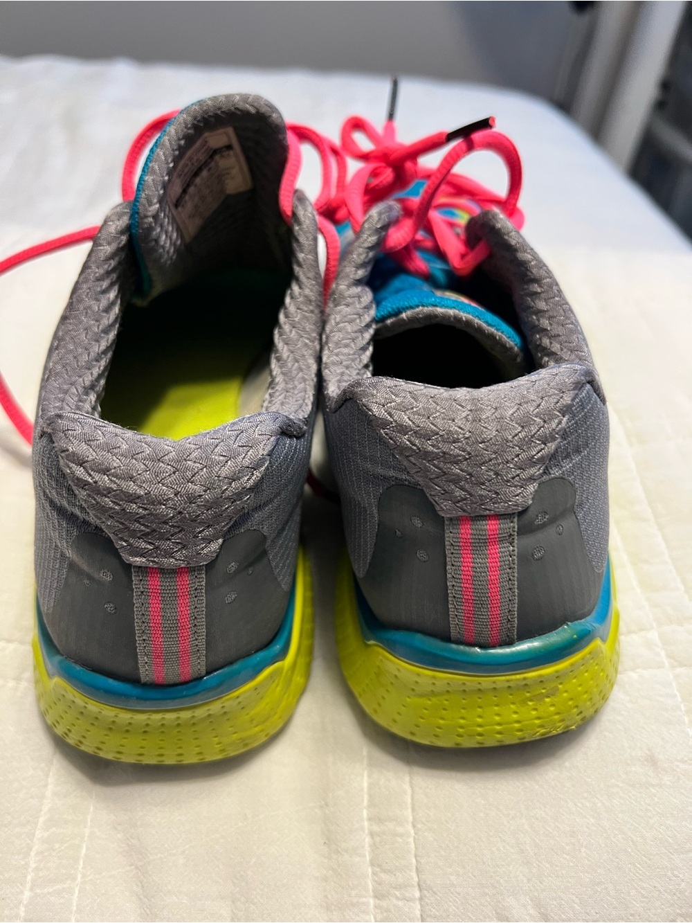 Vintage Under Armour Women's Teal, Gray & Pink Athletic Sneakers - Picture 2 of 5